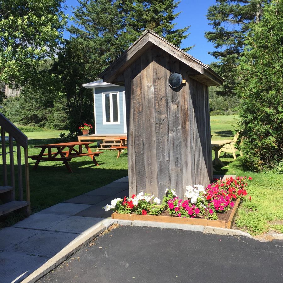 Auberge Le Campagnard Sacre-Coeur Екстер'єр фото